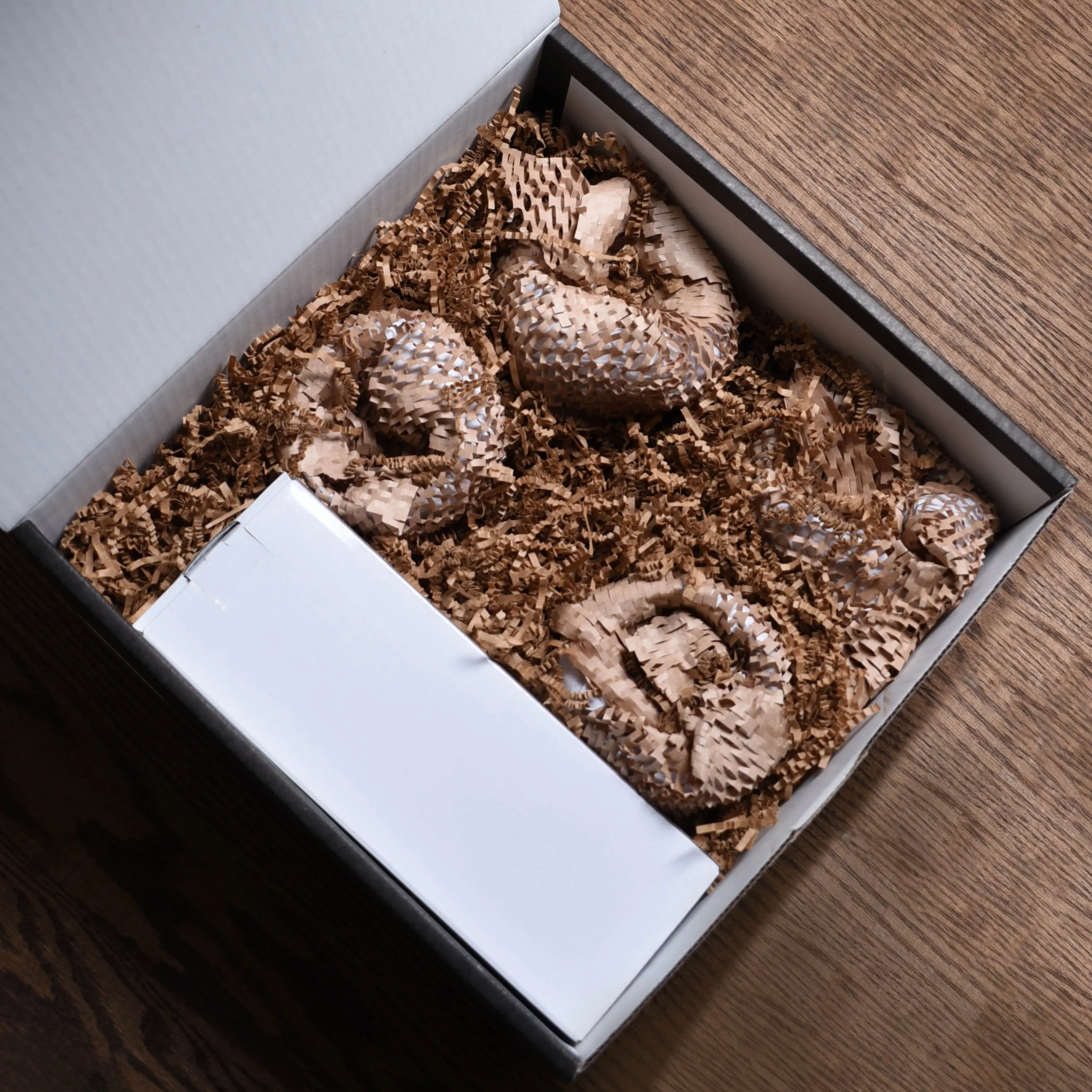 Pinecone Engraved Crystal Wine Decanter Gift Set